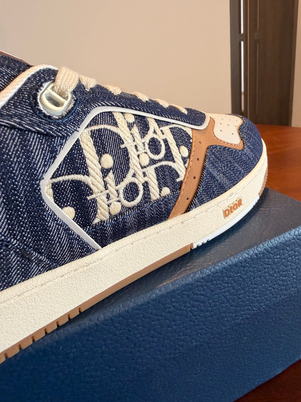 Dior B27
