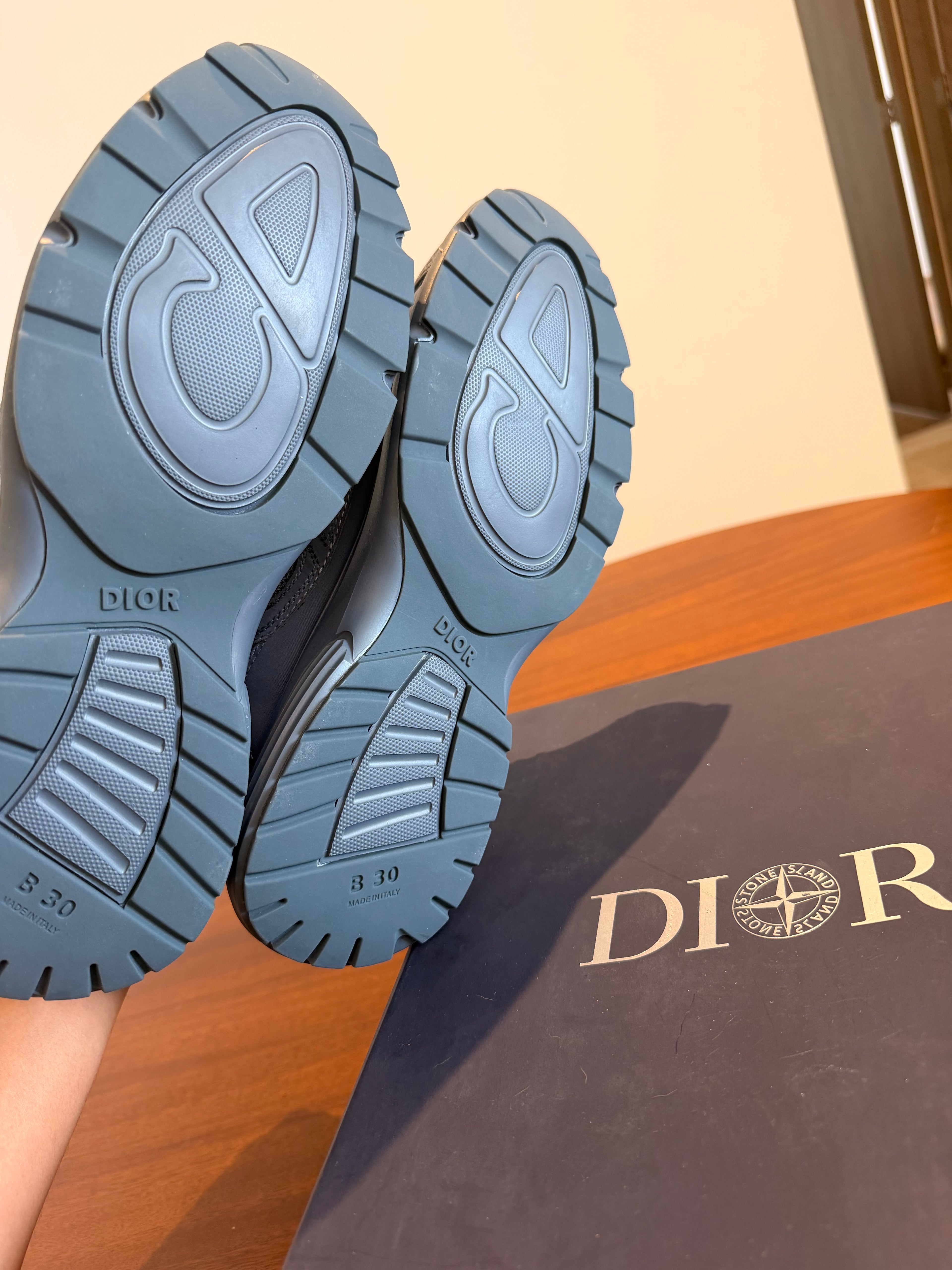 DIOR B30 x STONE ISLAND